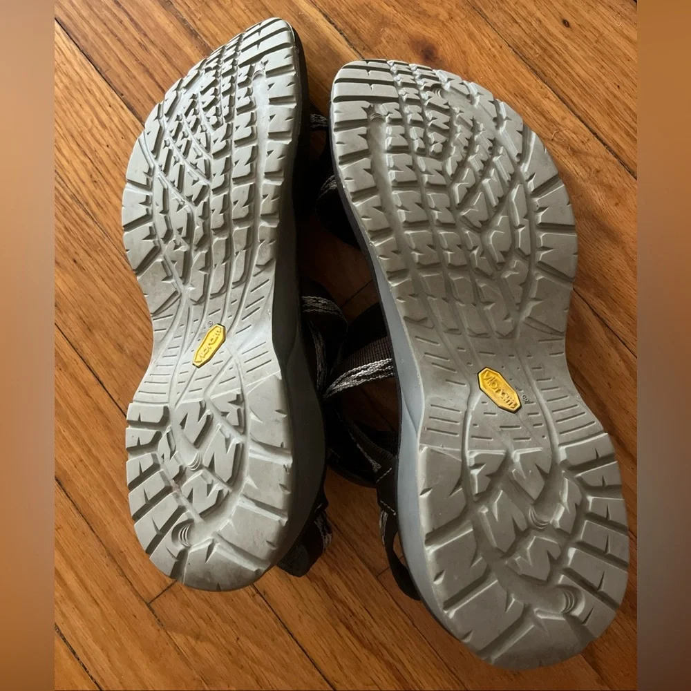 Chaco Updraft Bulloo Sandals - Picture 11 of 12